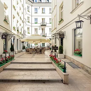 **** Aparthotel St. Andrew's Palace Polen