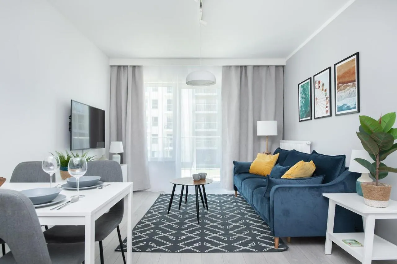 Symphony Baltica Towers Apartamenty Danzig 3*,